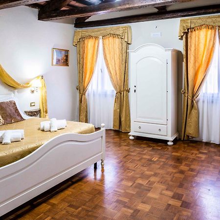 Palazzo Titti Rialto Suites Venedig Eksteriør billede