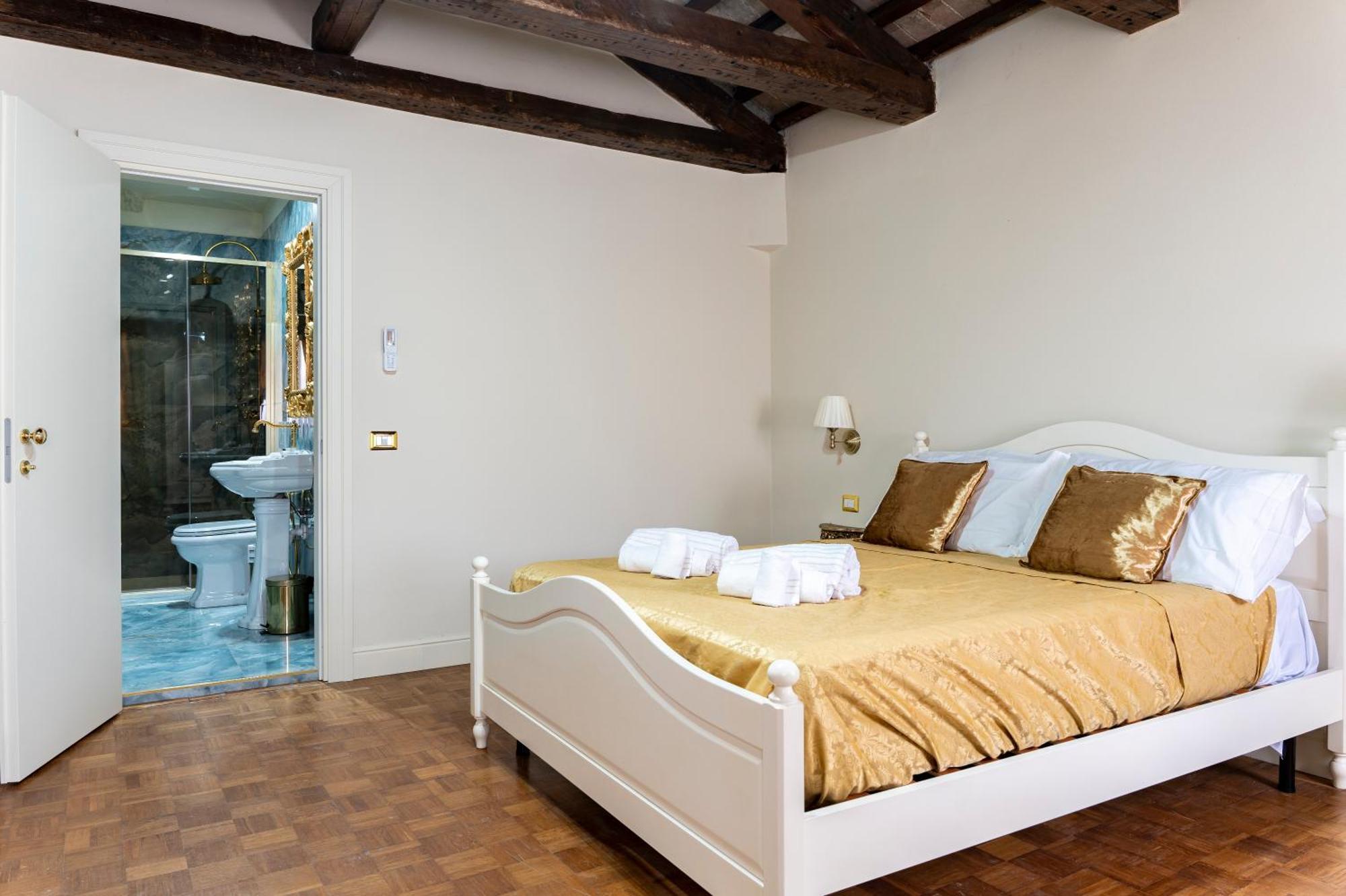 Palazzo Titti Rialto Suites Venedig Eksteriør billede