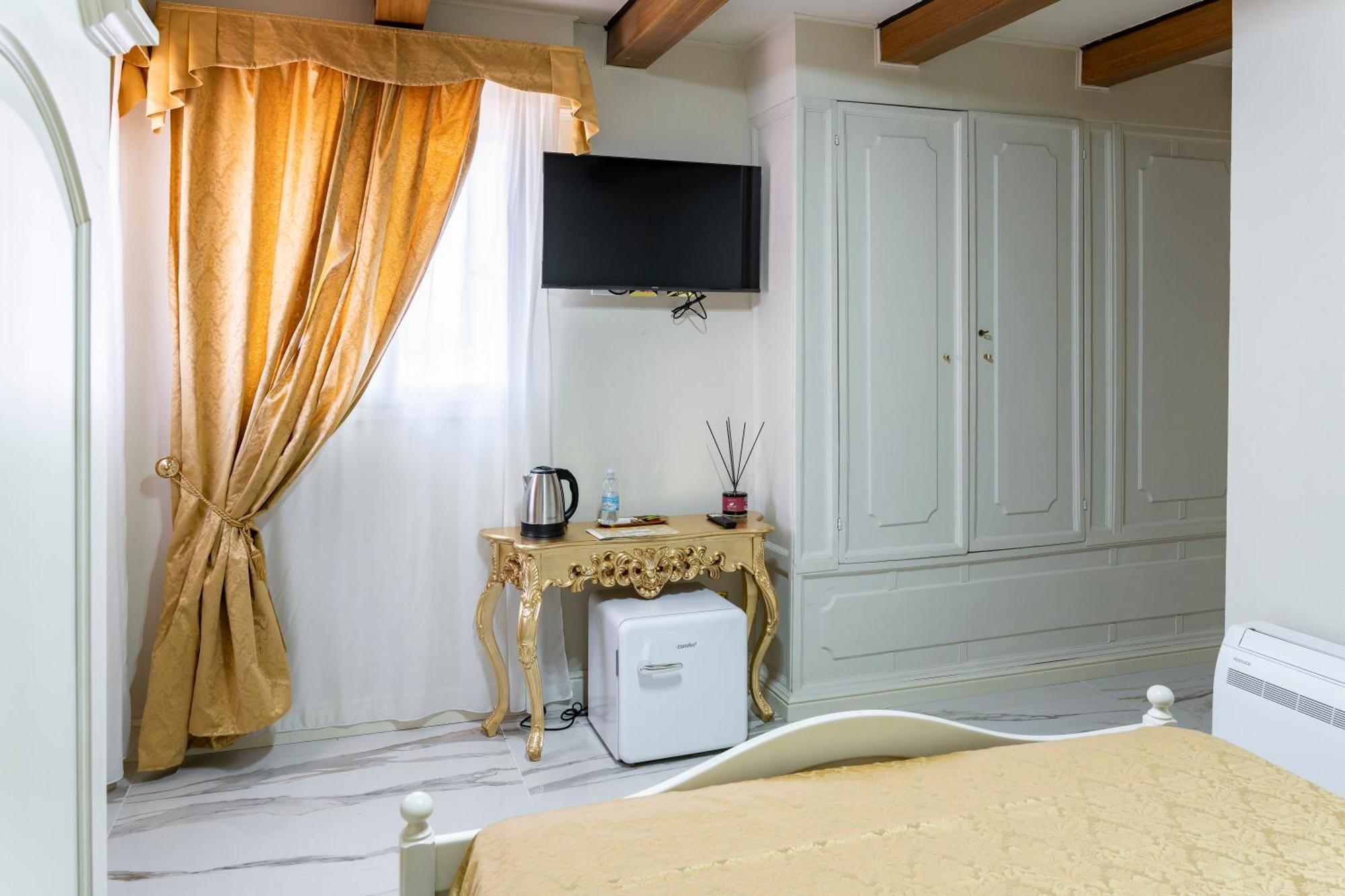 Palazzo Titti Rialto Suites Venedig Eksteriør billede