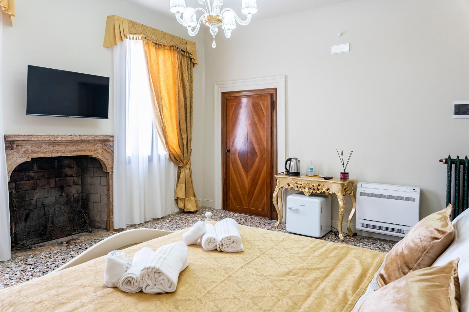 Palazzo Titti Rialto Suites Venedig Eksteriør billede