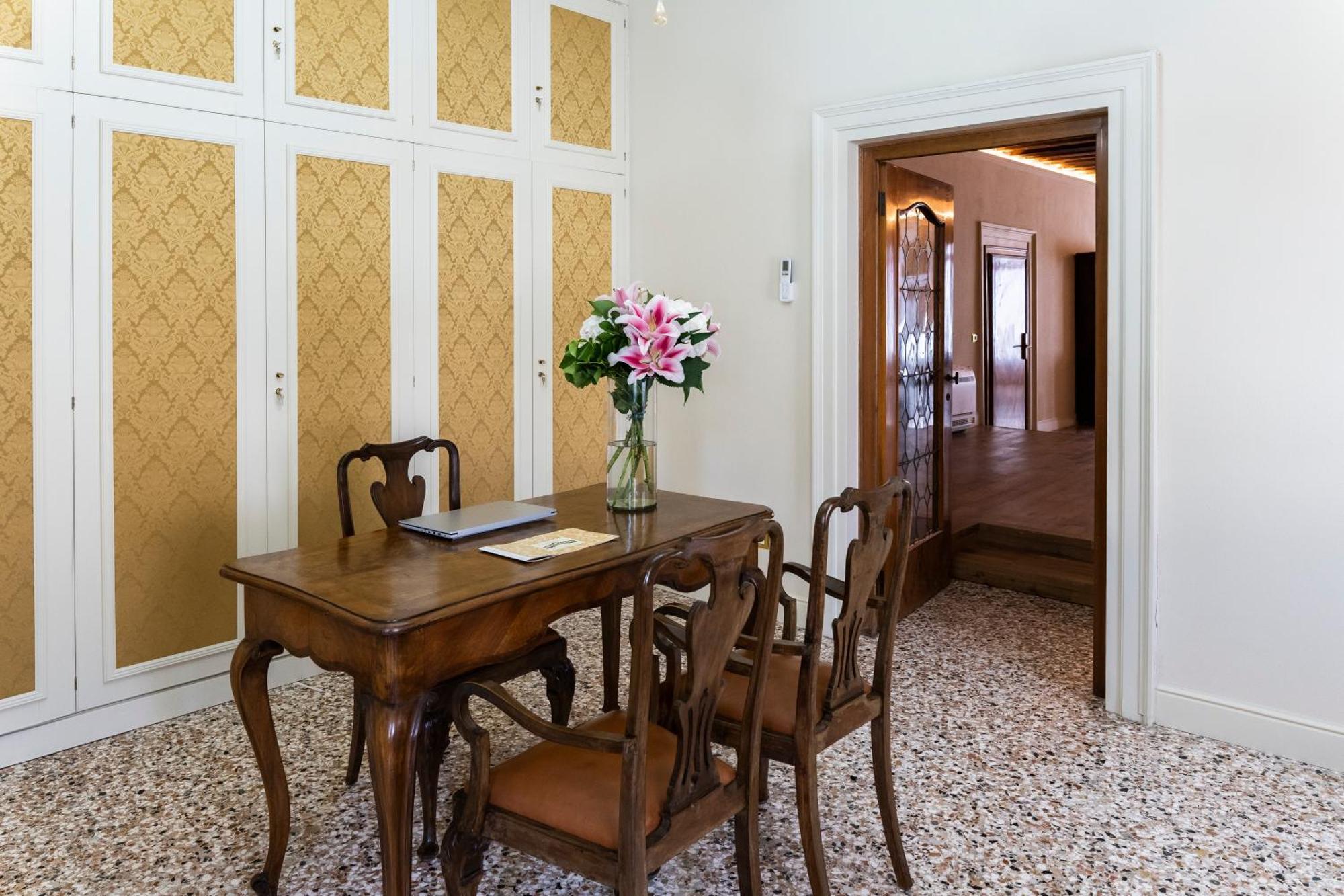 Palazzo Titti Rialto Suites Venedig Eksteriør billede