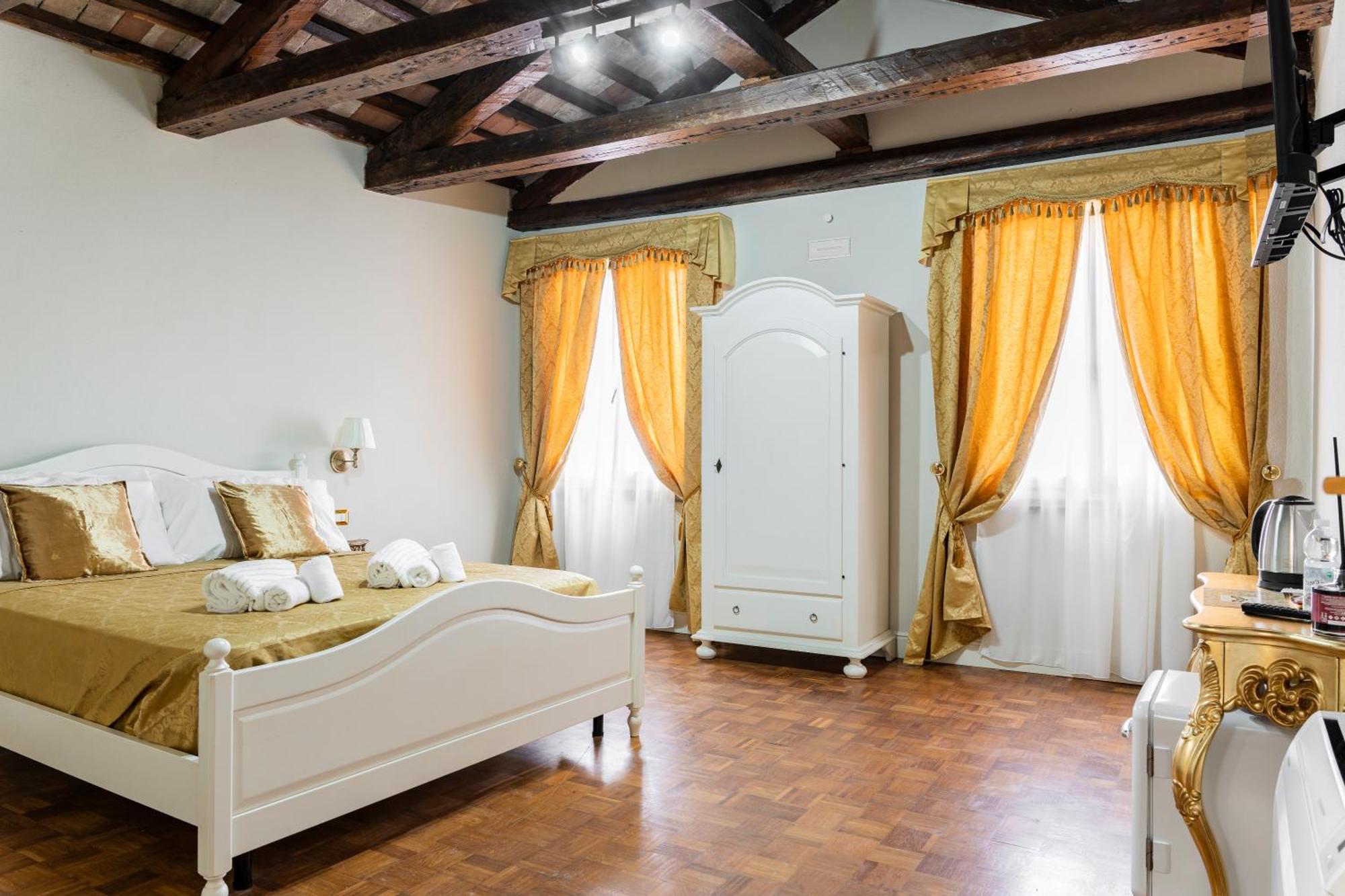 Palazzo Titti Rialto Suites Venedig Eksteriør billede