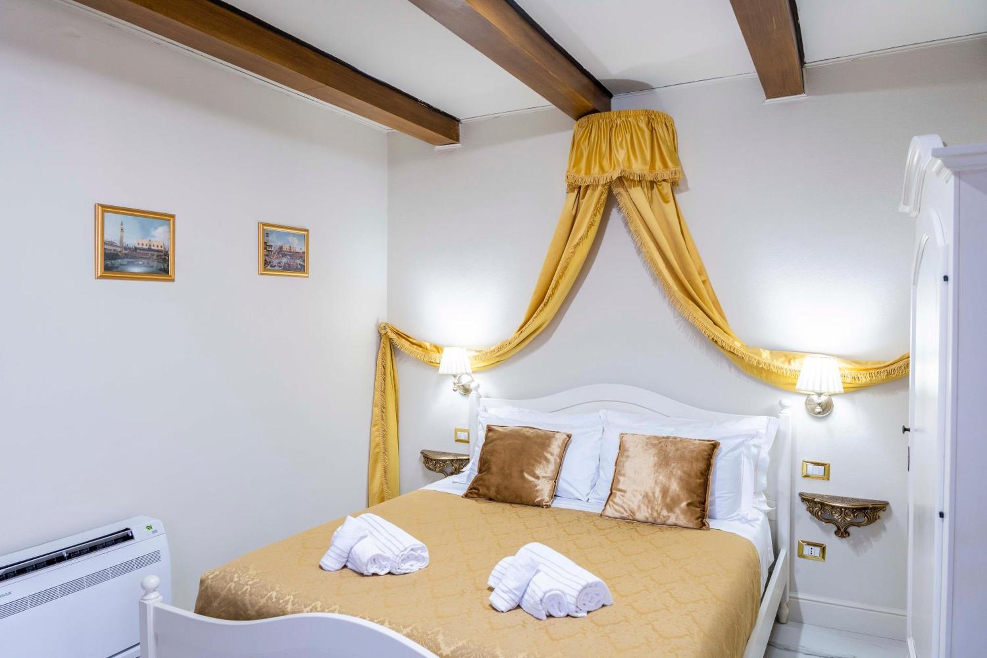 Palazzo Titti Rialto Suites Venedig Eksteriør billede