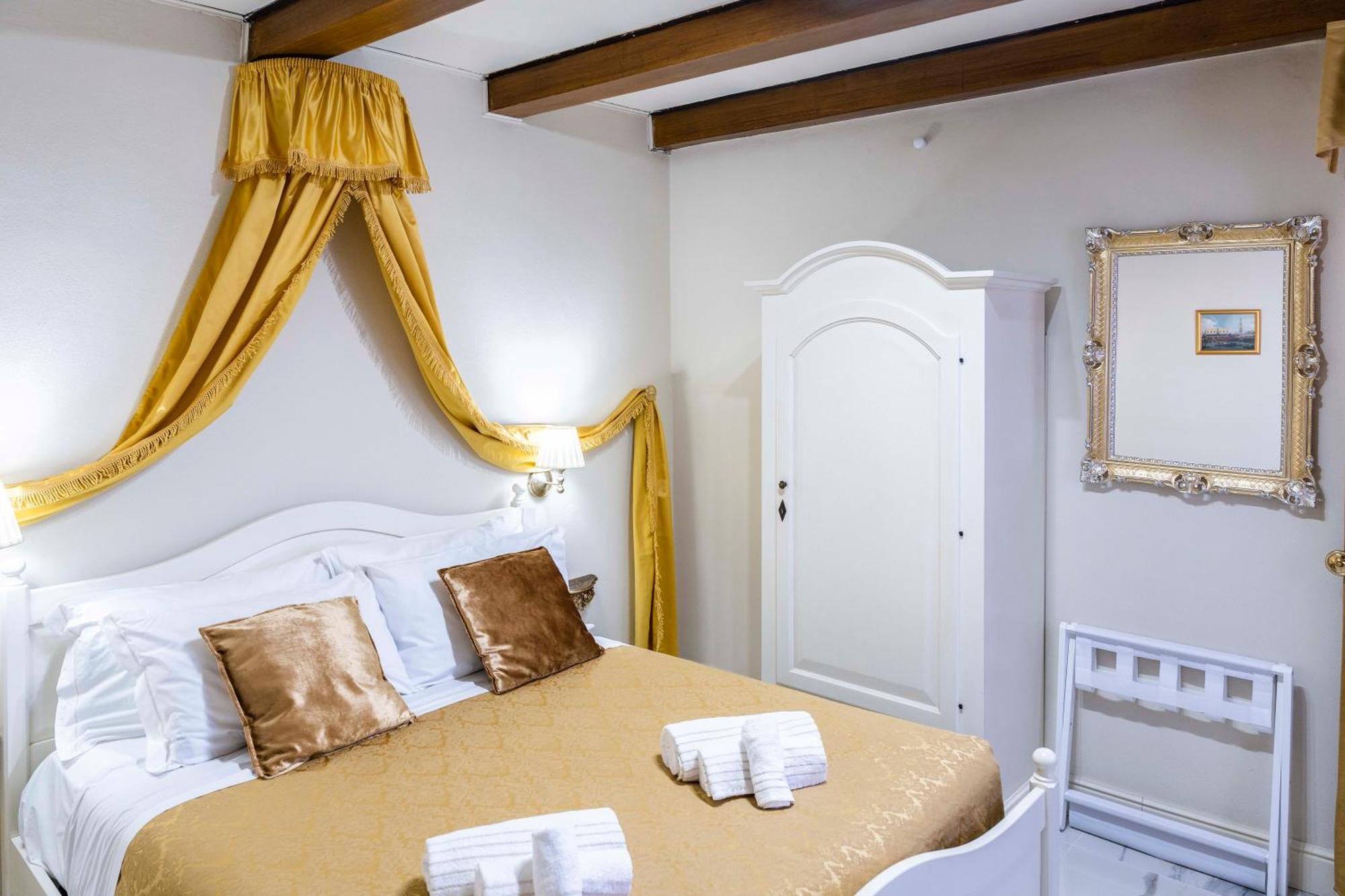 Palazzo Titti Rialto Suites Venedig Eksteriør billede